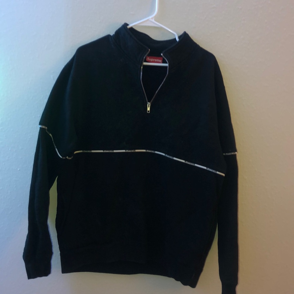 Supreme quarter zip(GREAT DEAL)